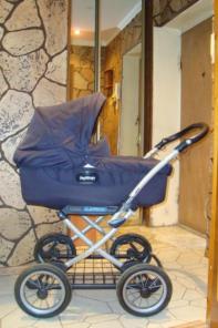    Peg-Perego.