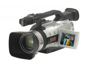   Canon XM-2  47 000 .