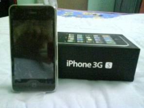 :  Apple Iphone 3GS 32  UNLOCKED