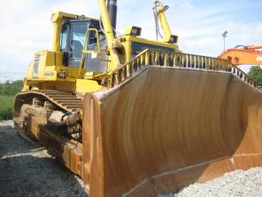   Komatsu D375A 2006..