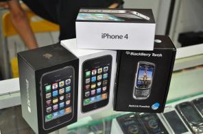 ! ! Apple Iphone 32GB 4G  