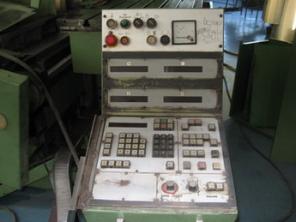 Продам фрезерный MAHO 800C