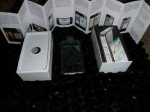   - Apple Iphone 32GB 4G