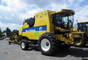 Комбайн New Holland CSX 7080 Год выпуска:2007