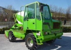 Самозагружающийся бетоносмеситель Merlo DBM 2500 EV