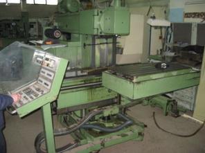 Продам станок фрезерный MAHO 800C