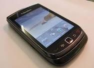 Apple Iphone 4G 32GB...Blackberry Torch 9800