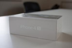 Apple iPhone 4 S 64GB Original... $800USD