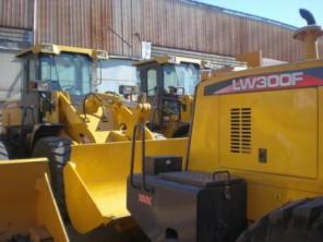    XCMG LW300K     .