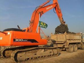   Doosan 300 LCV    .