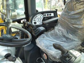 продаю эксковатор погрузчик jcb 3cx 2006год вып. из Англии без работы в РФ