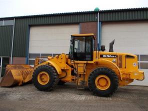 Фронтальный погрузчик Hyundai