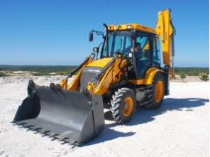 Экскаватор- погрузчик Cukurova 883