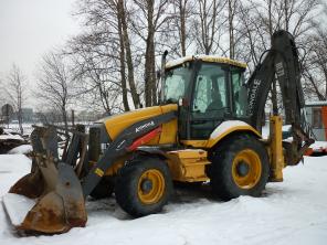 Экскаватор-погрузчик Volvo BL 71 Plus Год выпуска- 2006