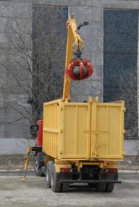 Ломовоз с манипулятором