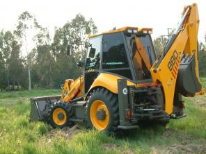 Экскаватор-погрузчик Cukurova 880