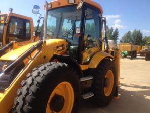    JCB 4cx 2008 .  !