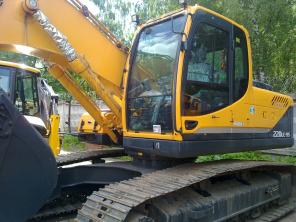  HYUNDAI R220LC-9S - 4 680 000 