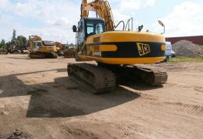   JCB JS220