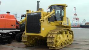   Komatsu D375A-3