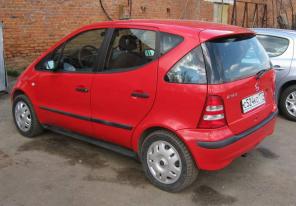 Mercedes A-140 красный, 2001г. в. , 126 т.км.