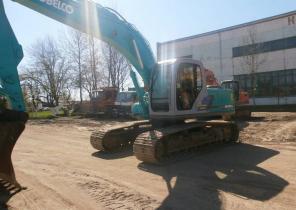   KOBELCO SK210LC 2004 ..