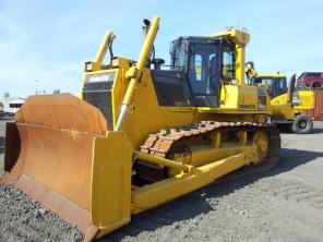   Komatsu D85EX-15 2003..