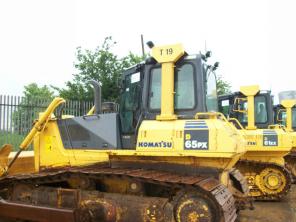   Komatsu D65PX-15 2007 ..