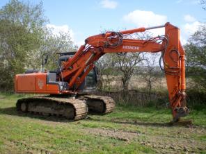   Hitachi ZX-3 160 2005..