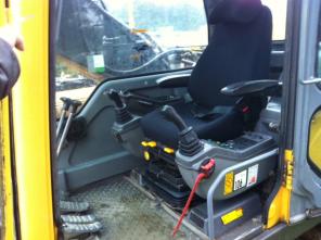  VOLVO EC 240 BNLC 2005..