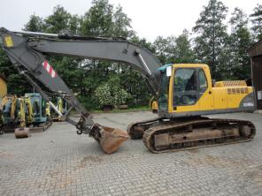   VOLVO EC 240 BNLC 2005.. 