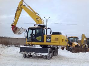   komatsu  220  2007 ..  !