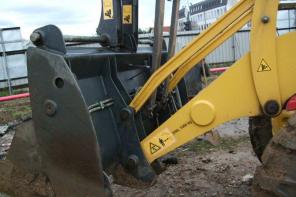 Экскаватор погрузчик komatsu WB97S 2007 г.в. новогодние скидки до 100000 руб