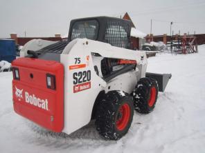 Продаю минипогрузчик Bobcat S220