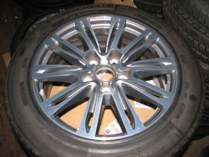   Michelin 255-720 R490 Audi Guard