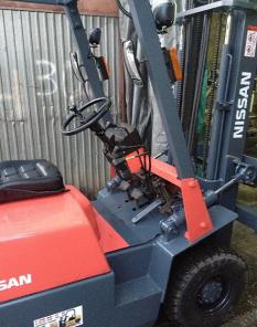  Nissan FG15 2002  