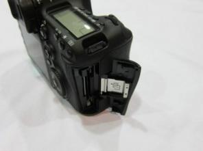  Canon EOS 5D Mark III Body
