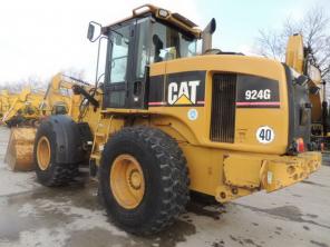 Фронтальный погрузчик Caterpillar 924G