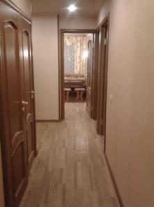 Сдам четырехкомнатную квартиру с видом на парк