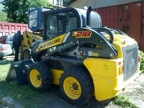  New Holland L218
