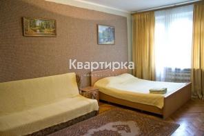 Чистая, уютная и удобная квартирка около парка.