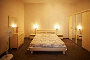 Сдается посуточно 2 комн у м.Чернышевская