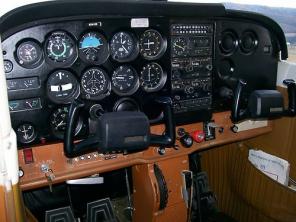   CESSNA C-172N SKYHAWK.