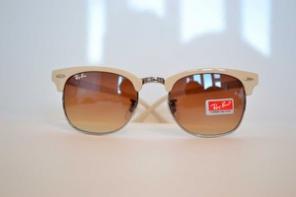 ,   Ray Ban