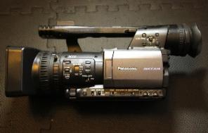   Panasonic AG-HMC154.