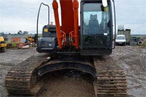 Hitachi ZX210LC-3 2013 . .