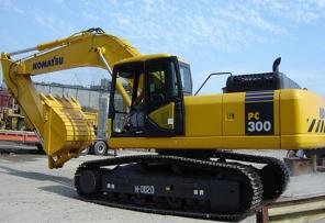    KOMATSU PC300-8MO