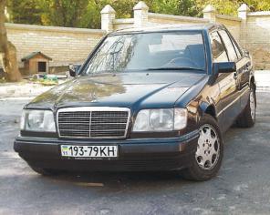   Mersedes-Benz 300E  170 . .