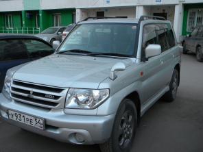  Mitsubishi Pajero IO  : 2002