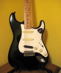  Fender Stratocaster MIJ 1957 Reissue